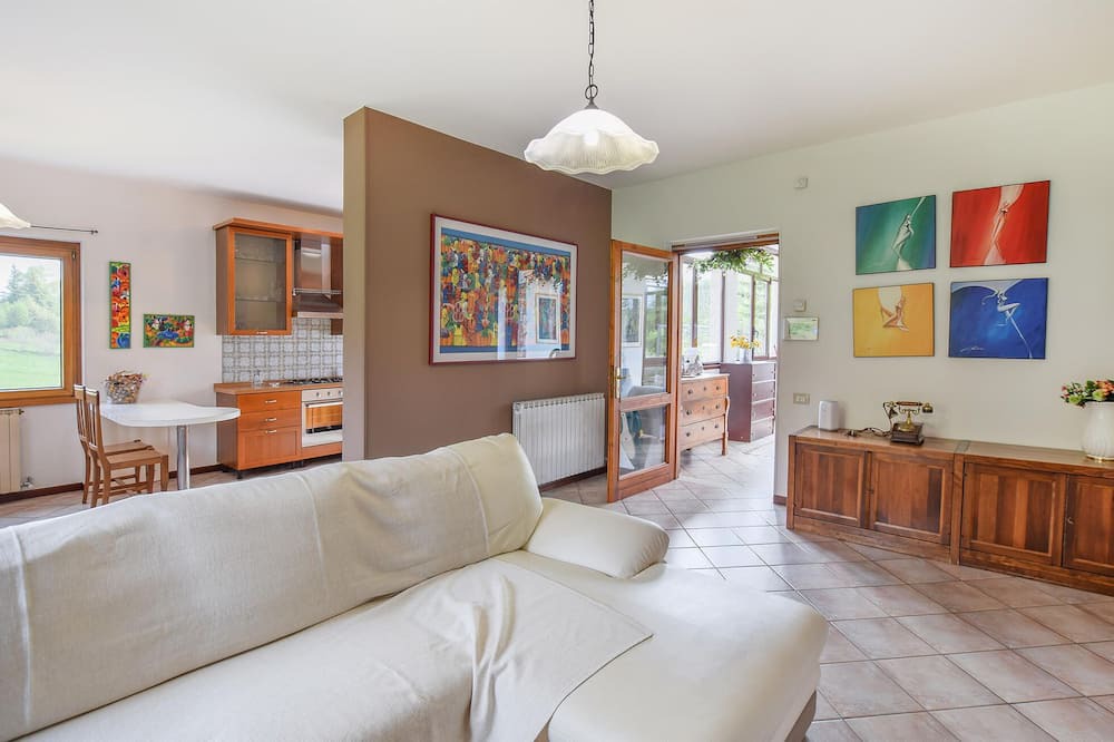 Photo of Bedroom in Solto Collina