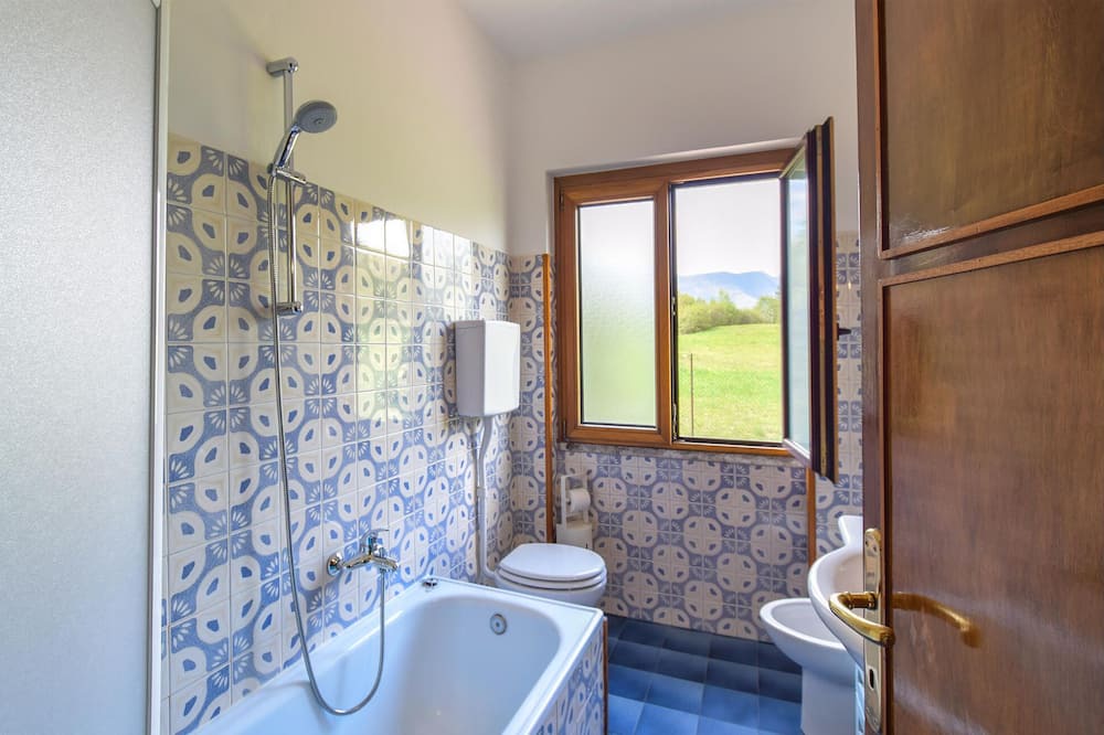 Photo of Bathroom in Solto Collina