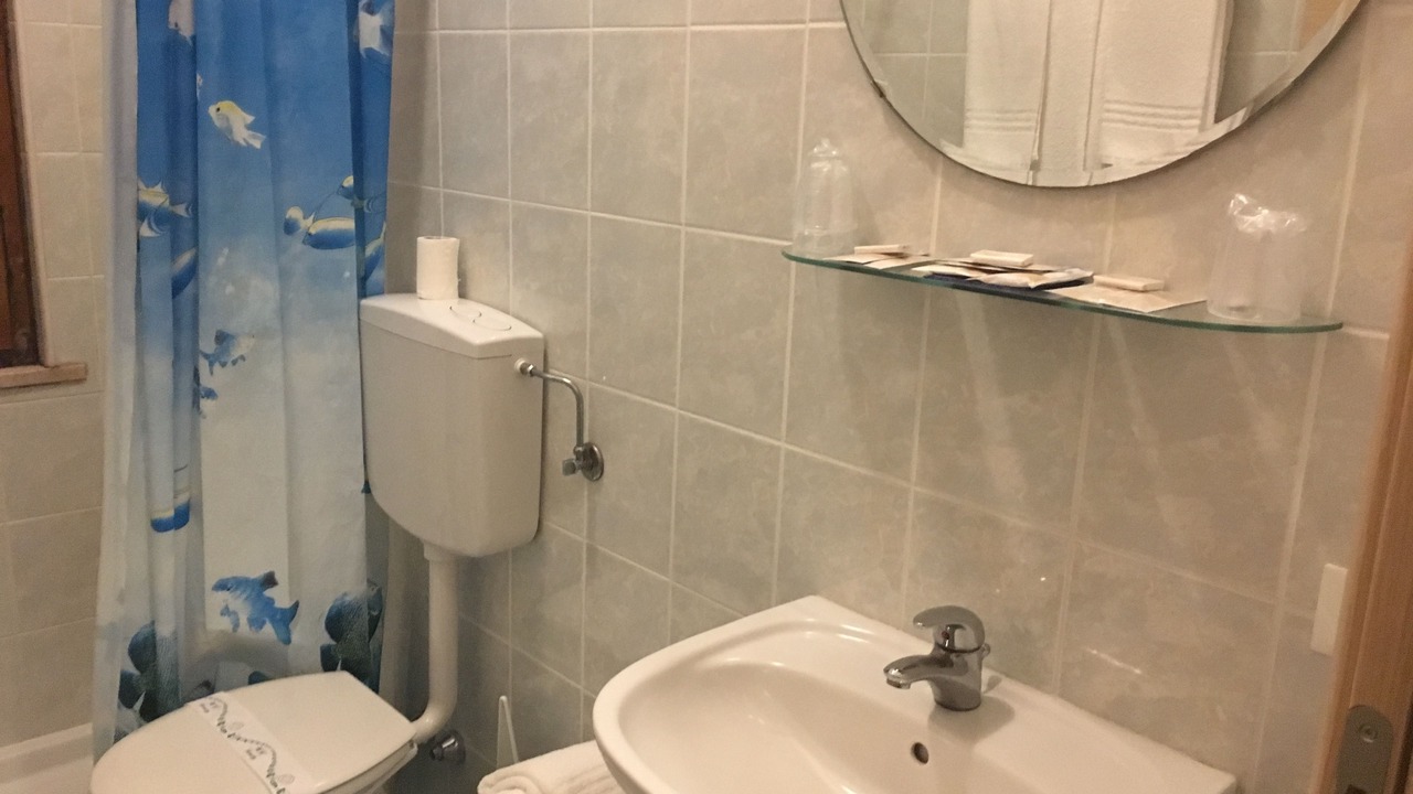 Photo of Bathroom in Suzzara
