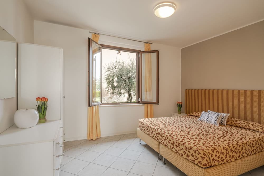 Photo of Bedroom in Manerba del Garda