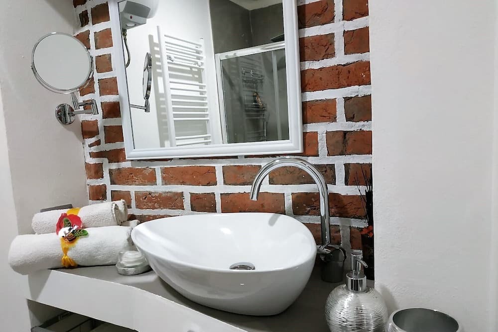 Photo of Bathroom in Centro Direzionale