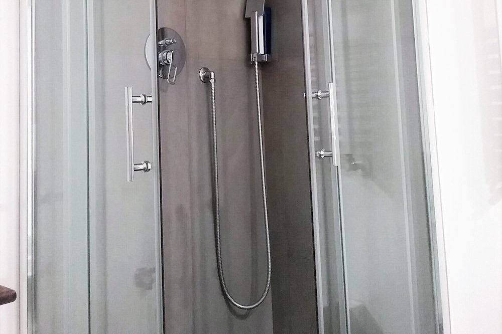 Photo of Bathroom in Centro Direzionale
