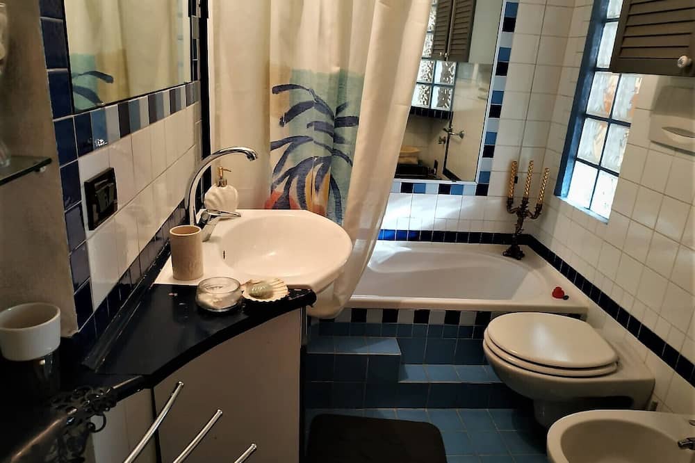 Photo of Bathroom in Centro Direzionale