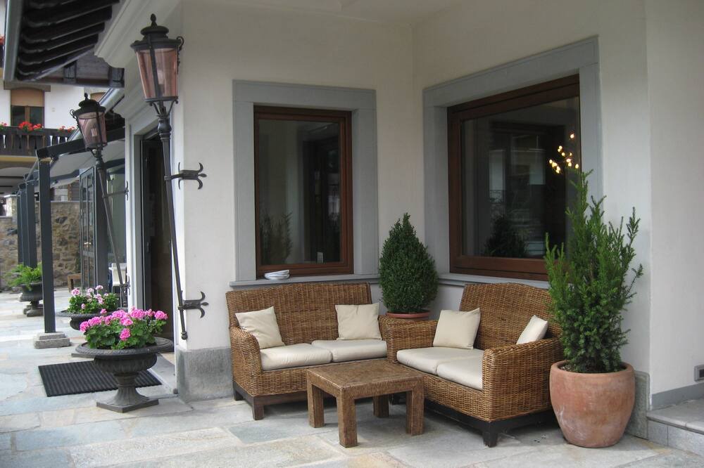 Photo of Patio Balcony in Borno