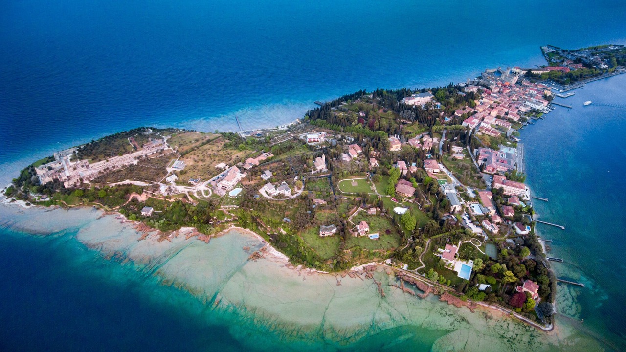 Photo of Outdoor in Sirmione Old Town