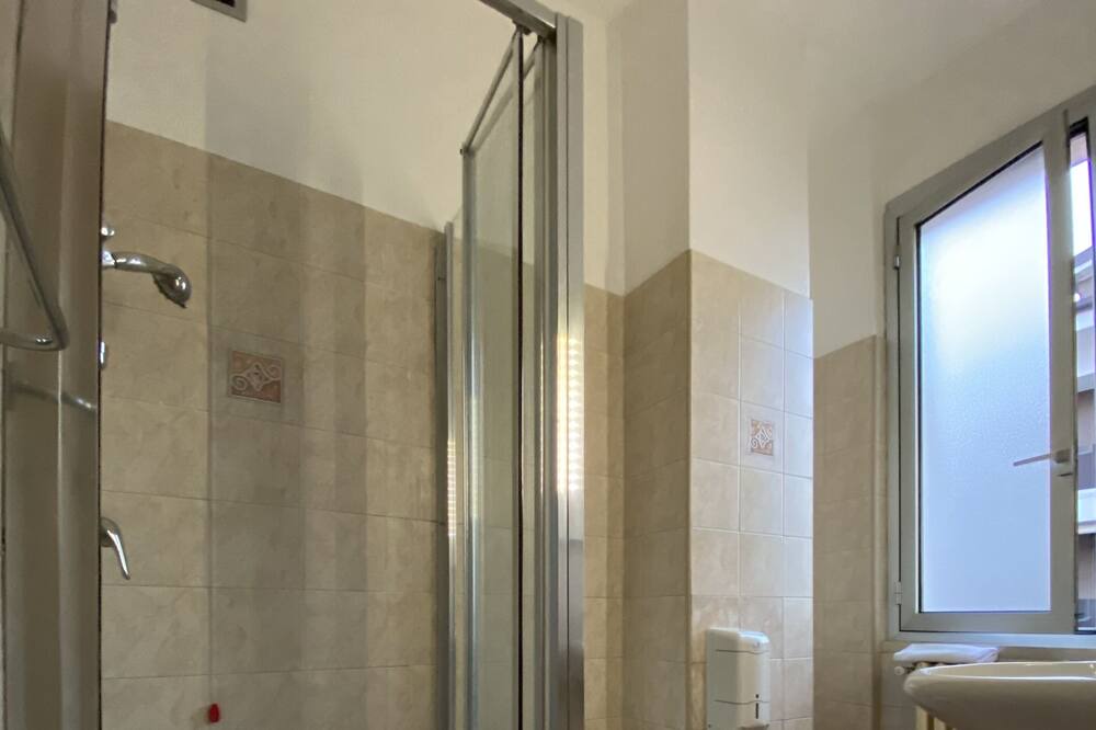 Photo of Bathroom in Bareggio