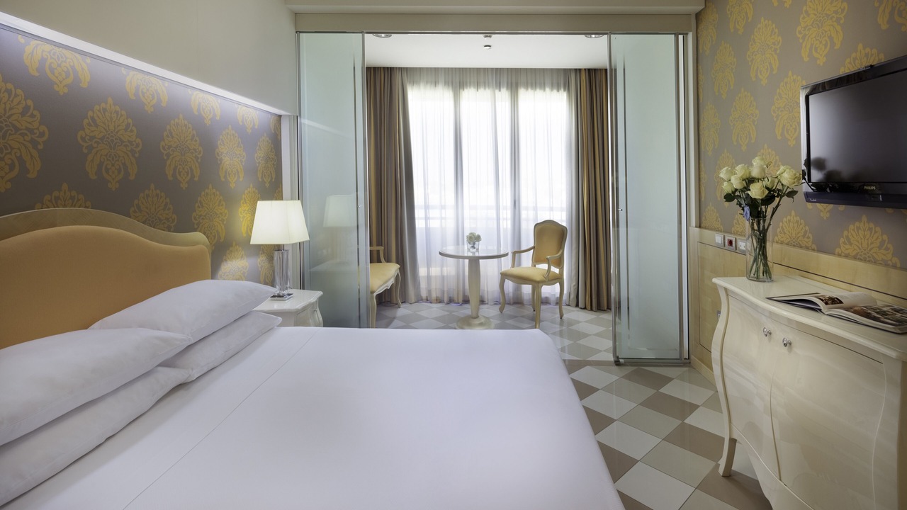 Photo of Bedroom in Pero