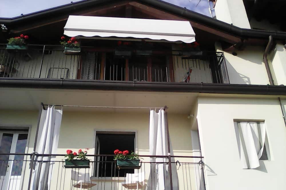 Photo of Outdoor in Bossico