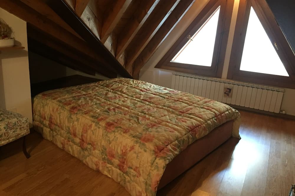 Photo of Bedroom in Carona