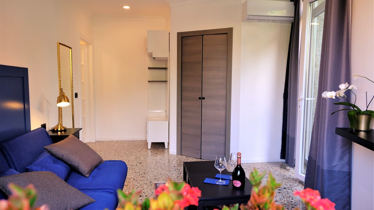 Photo of Bedroom in Mandello del Lario