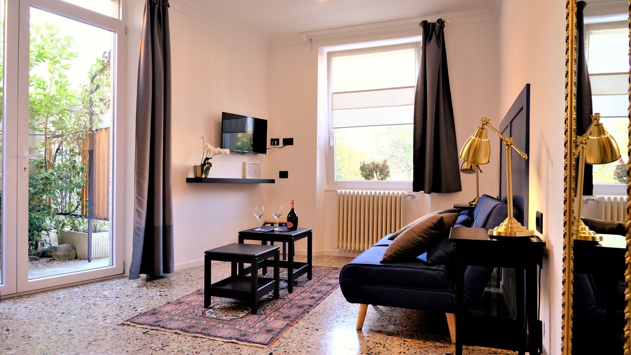 Photo of Bedroom in Mandello del Lario