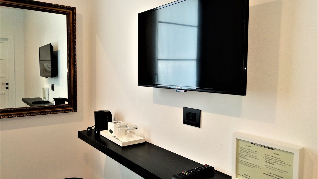 Photo of Bedroom in Mandello del Lario