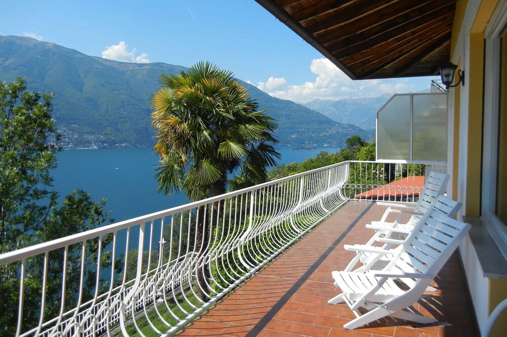 Photo of Patio Balcony in Tronzano Lago Maggiore