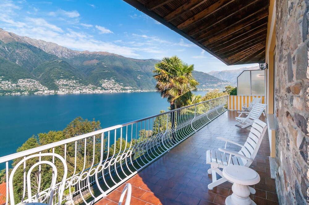 Photo of Patio Balcony in Tronzano Lago Maggiore
