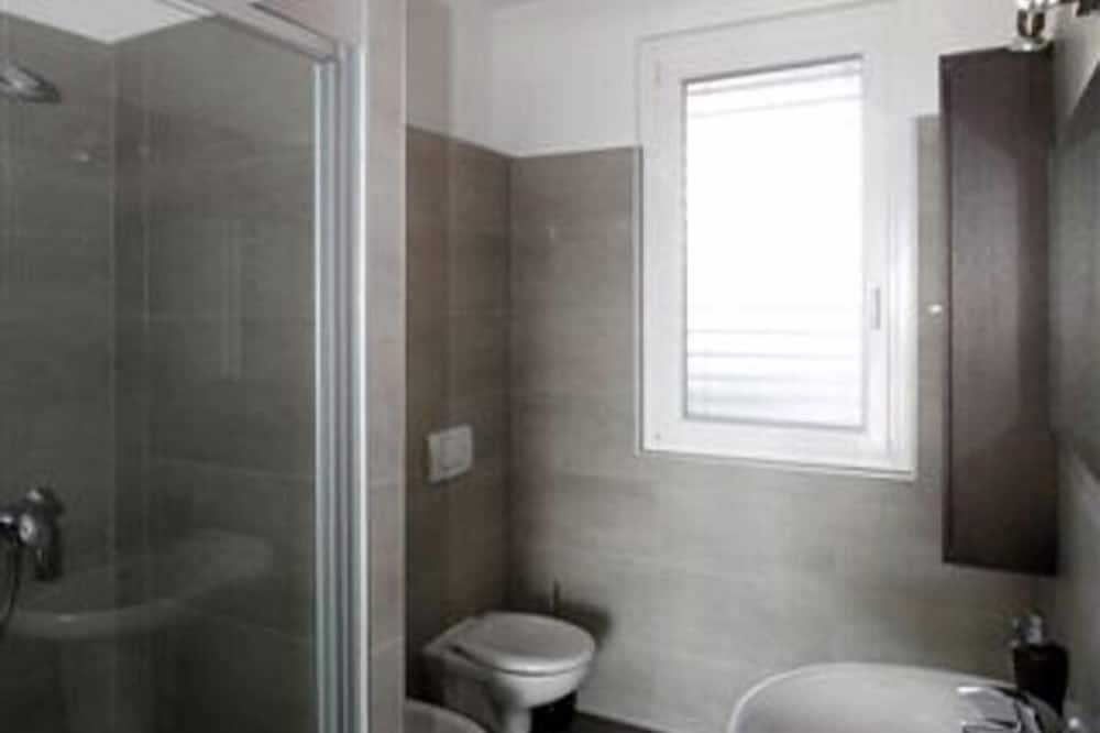 Photo of Bathroom in Poppino