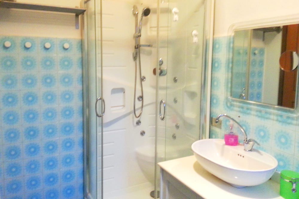 Photo of Bathroom in Arluno