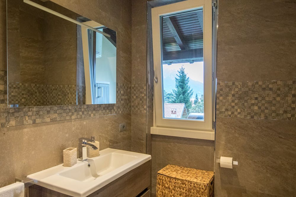Photo of Bathroom in Limonta