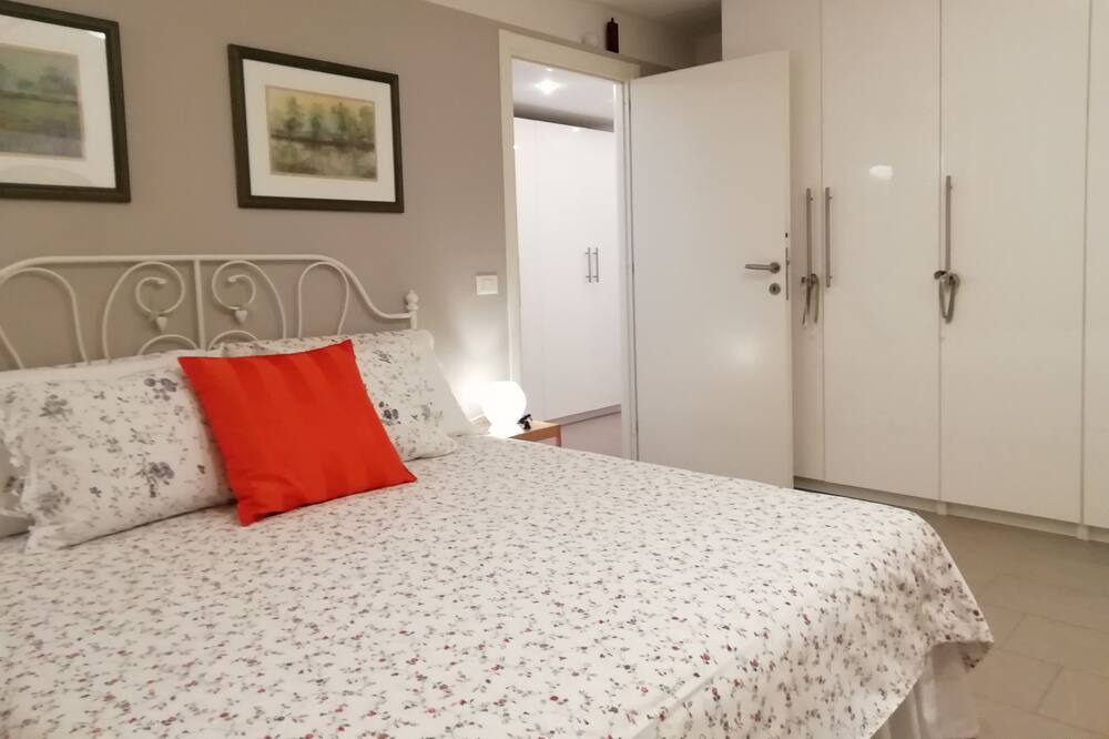 Photo of Bedroom in Lovere