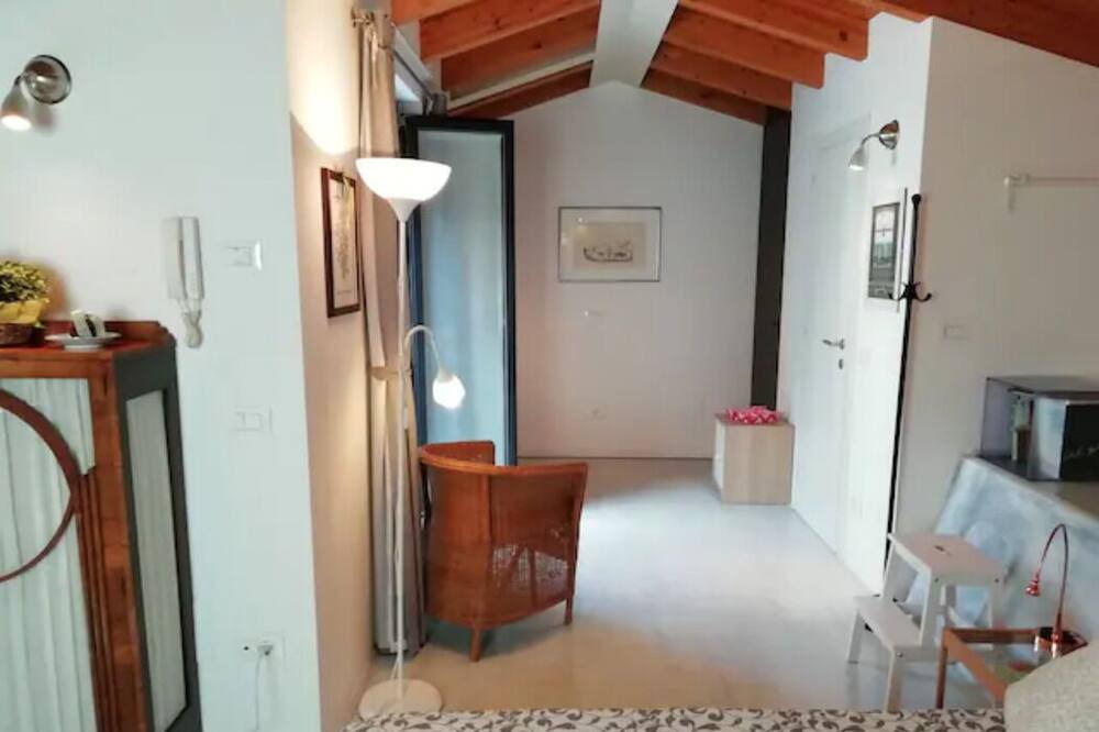 Photo of Bedroom in Lovere