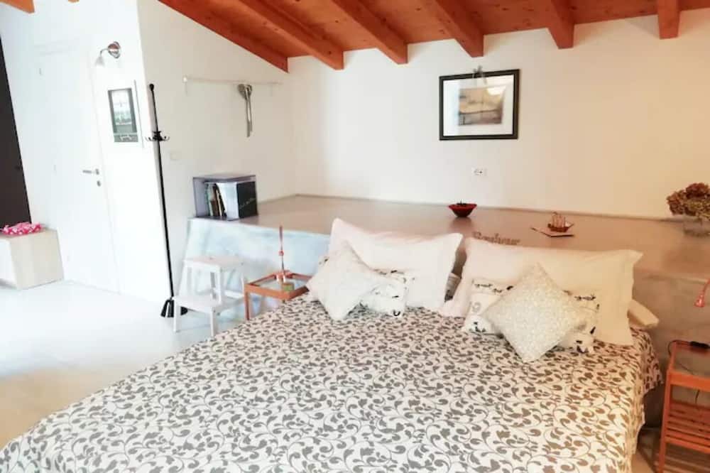 Photo of Bedroom in Lovere