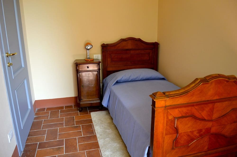 Photo of Bedroom in Certosa di Pavia