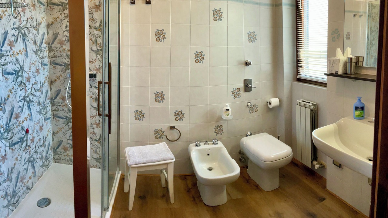 Photo of Bathroom in Ornago
