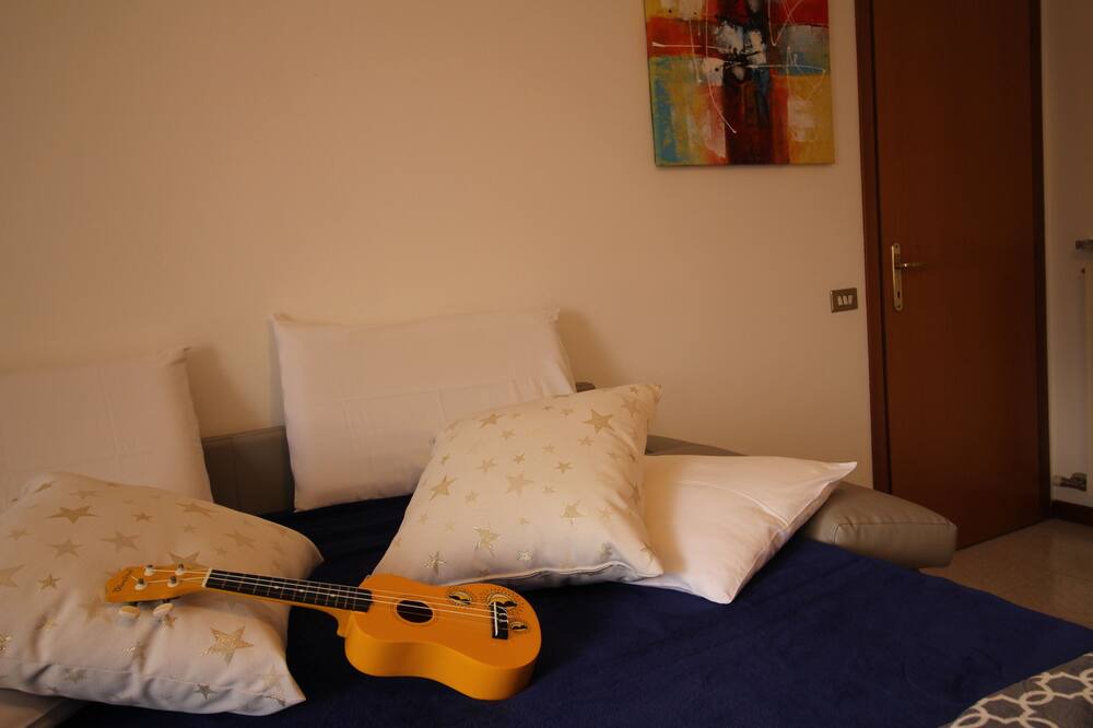 Photo of Bedroom in Barzana