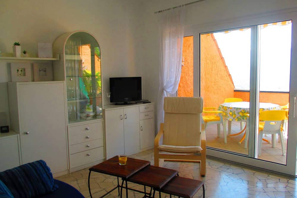 Photo of Livingroom in Poppino