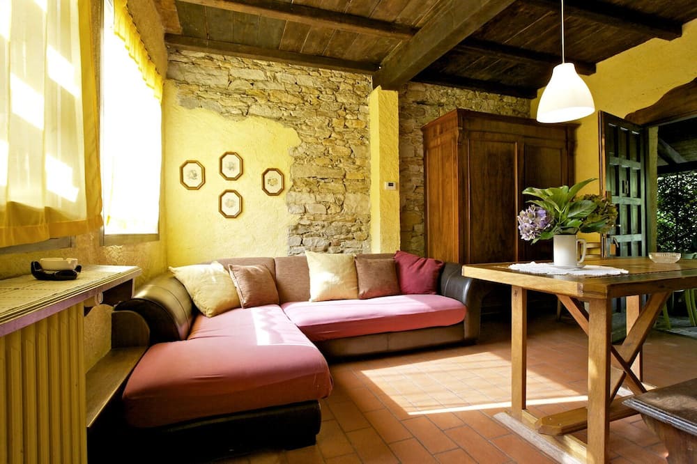 Photo of Livingroom in Rancio Valcuvia