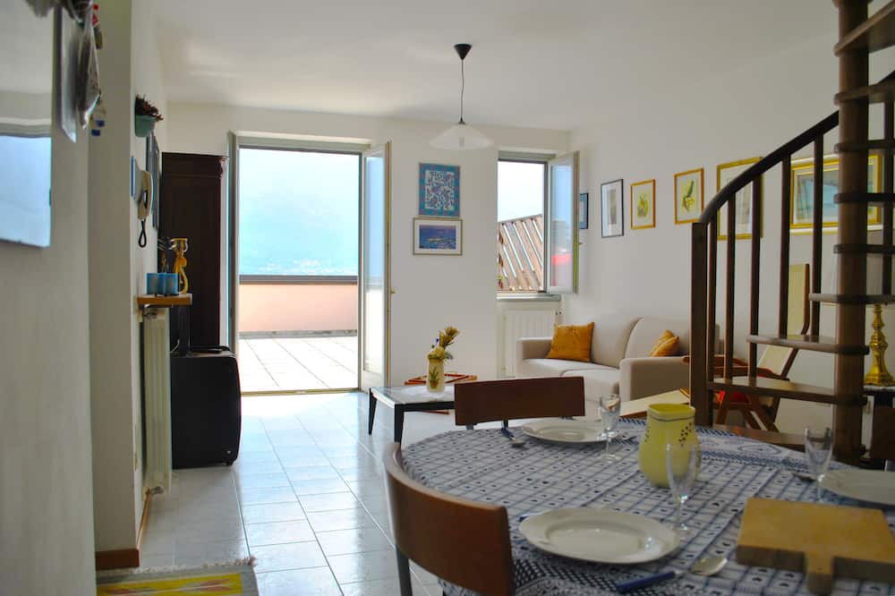 Photo of Livingroom in Sala Comacina