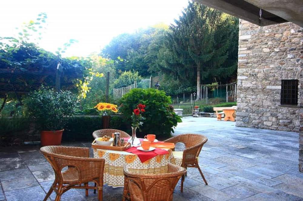 Photo of Patio Balcony in Cremia