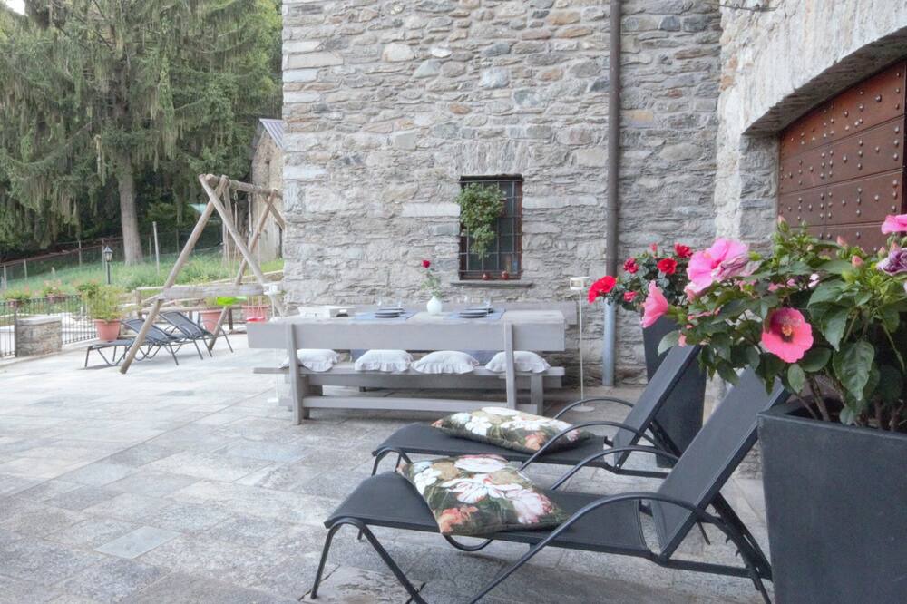 Photo of Patio Balcony in Cremia