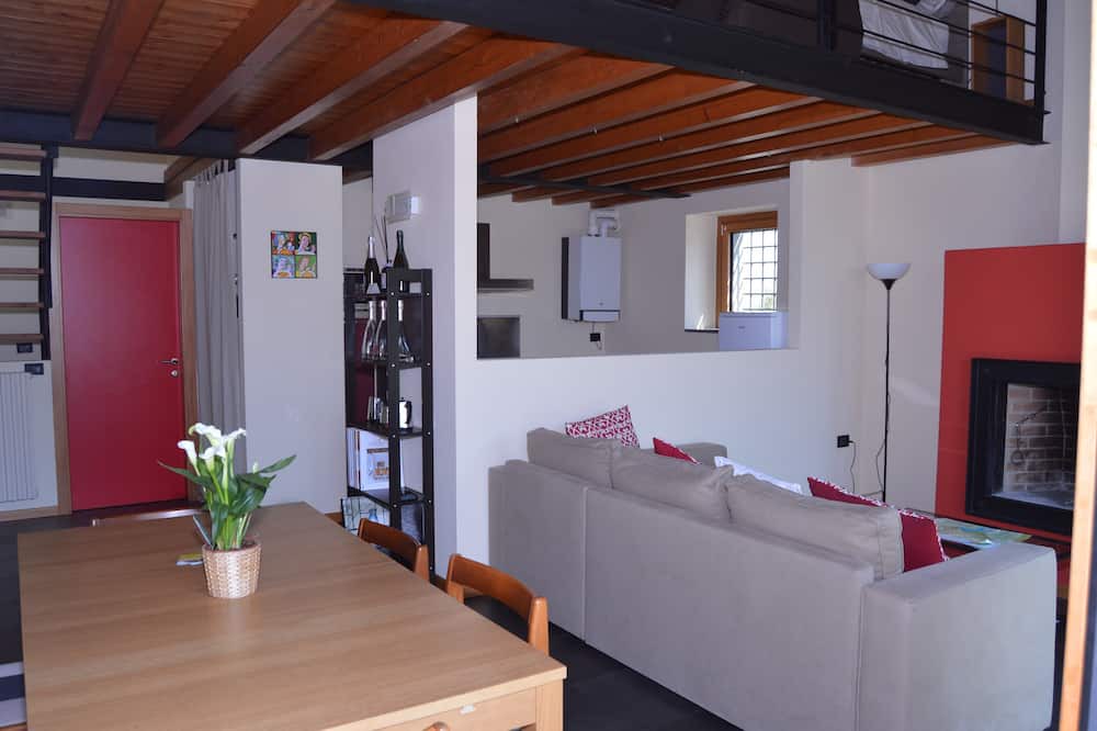 Photo of Livingroom in Torbiato di Adro