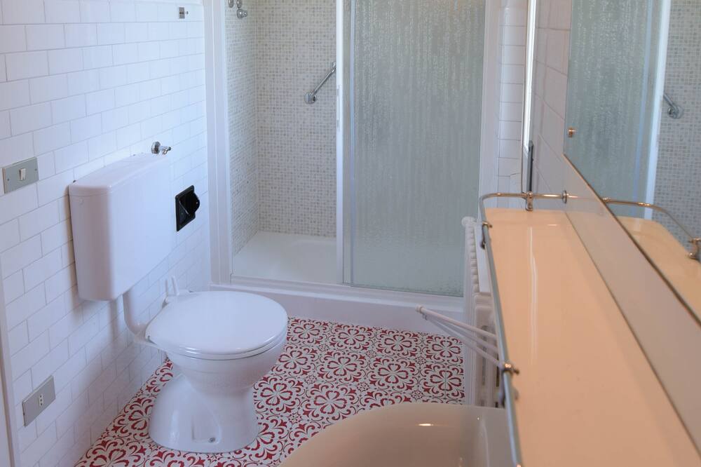 Photo of Bathroom in Tronzano Lago Maggiore