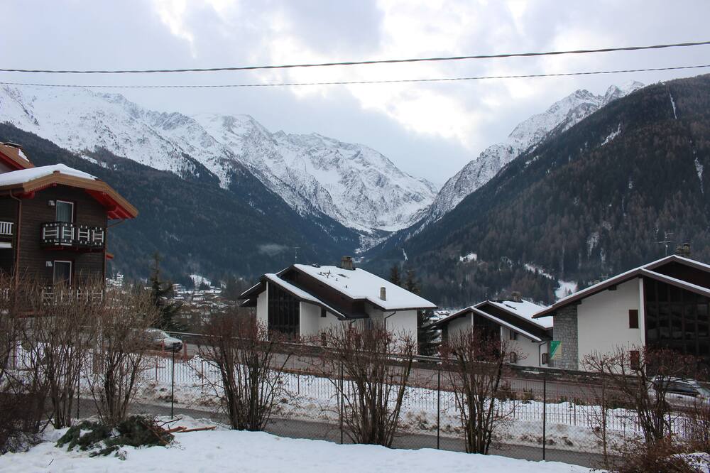 Photo of Outdoor in Temu