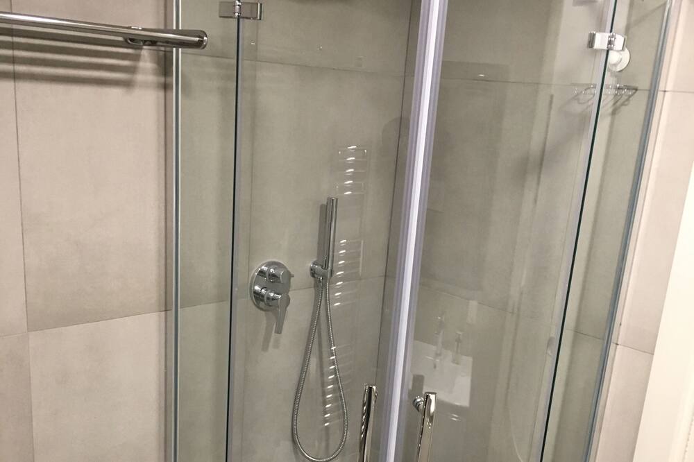Photo of Bathroom in Washington