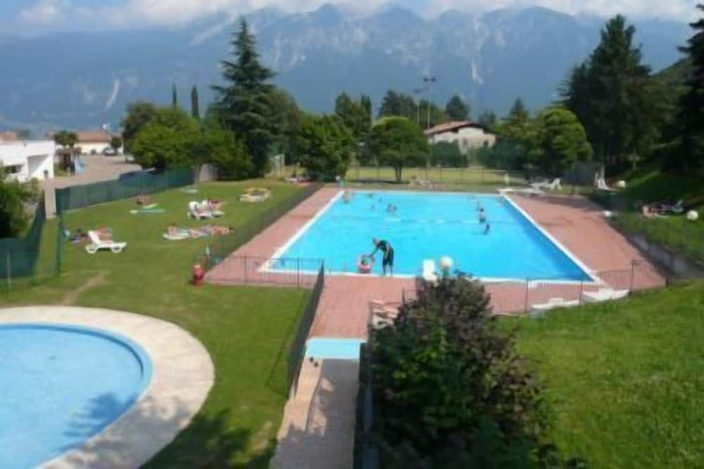 Photo of Outdoor in Aer