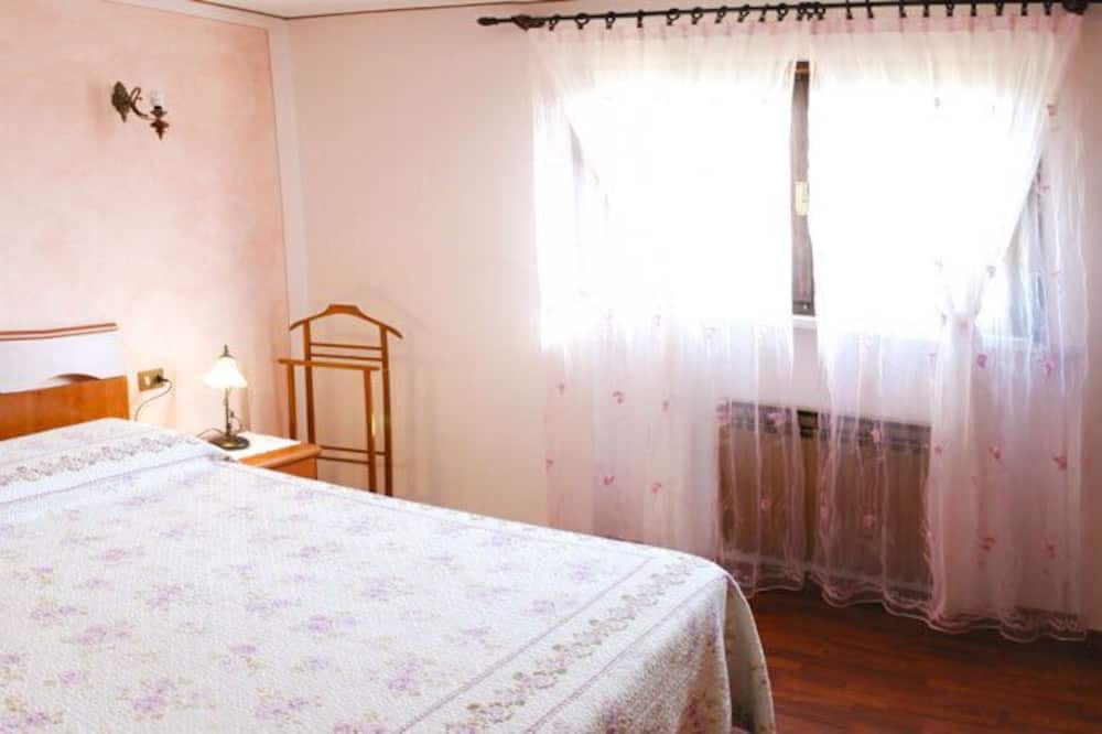 Photo of Bedroom in Aer
