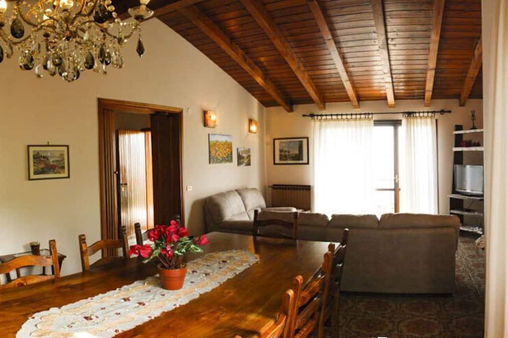 Photo of Kitchen in Aer