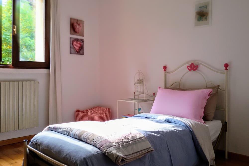 Photo of Bedroom in Desenzano del Garda City Centre