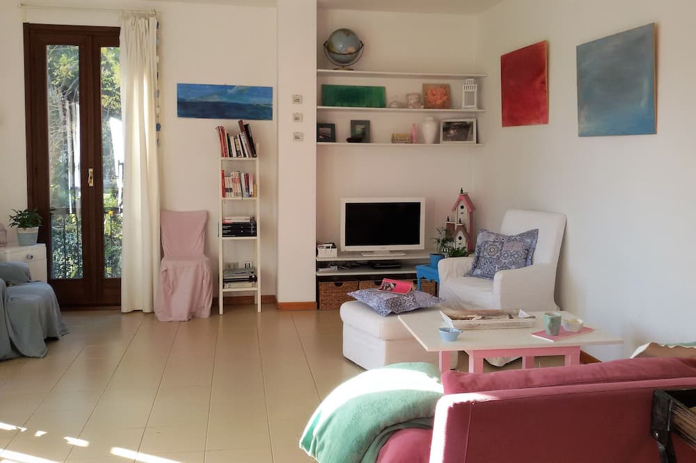 Photo of Livingroom in Desenzano del Garda City Centre