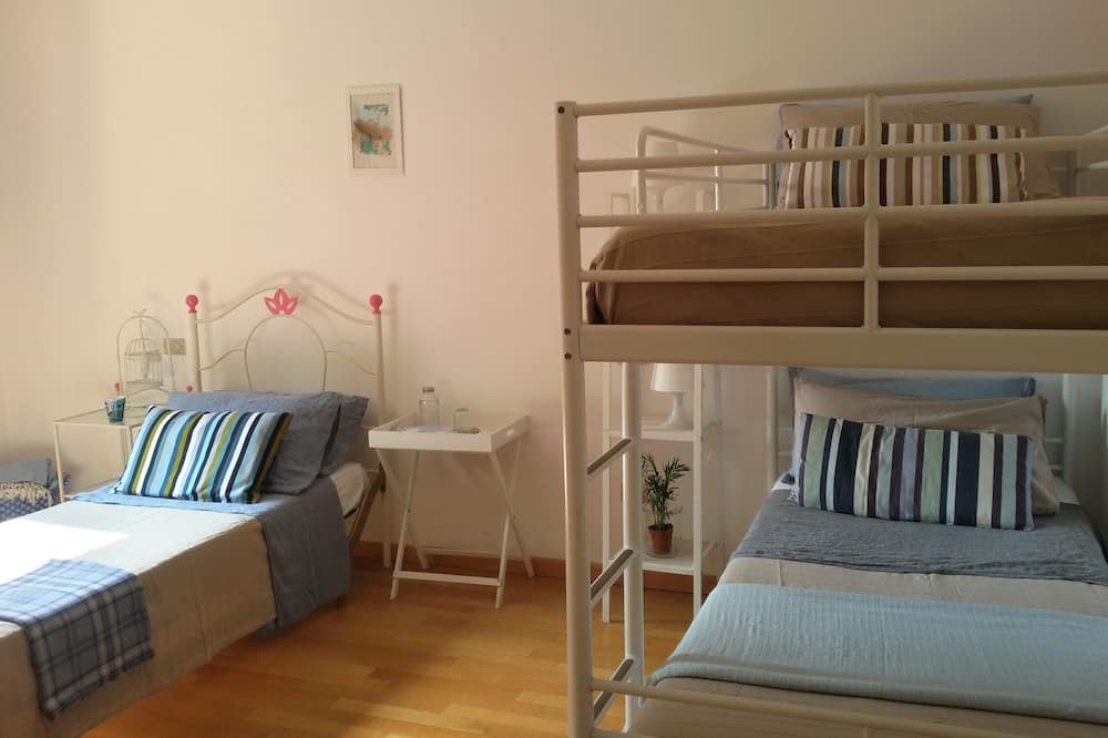 Photo of Bedroom in Desenzano del Garda City Centre