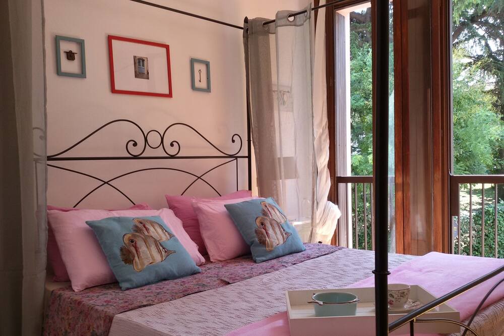 Photo of Bedroom in Desenzano del Garda City Centre