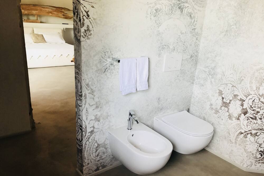 Photo of Bathroom in Cunettone