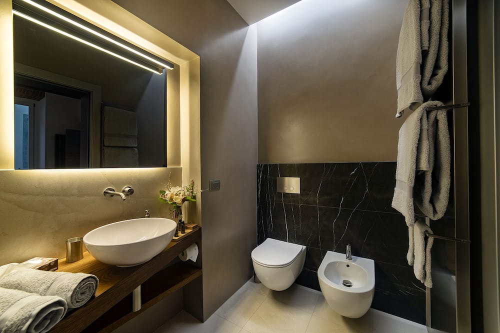 Photo of Bathroom in Borgo San Leonardo