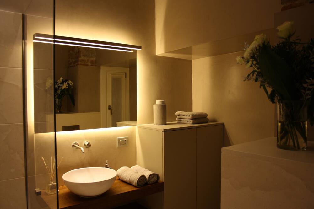 Photo of Bathroom in Borgo San Leonardo