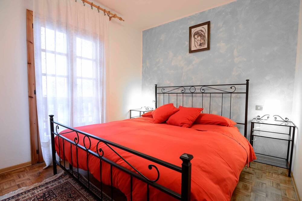 Photo of Bedroom in Campodolcino