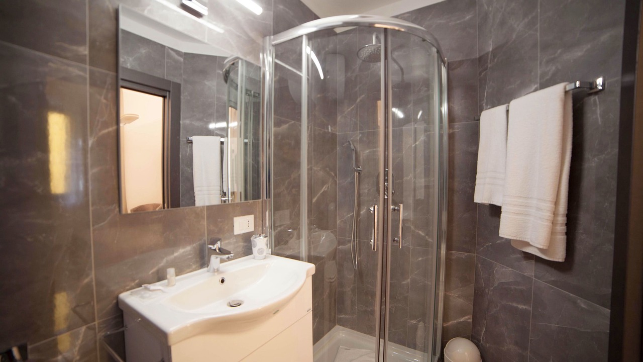 Photo of Bathroom in Magenta
