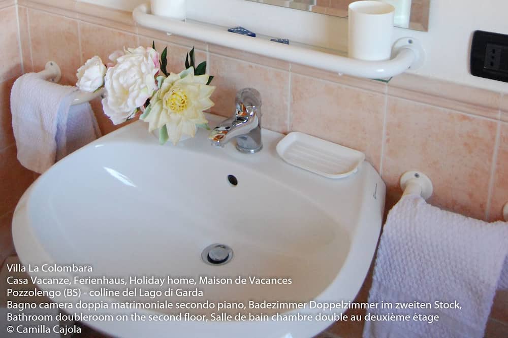 Photo of Bathroom in Pozzolengo
