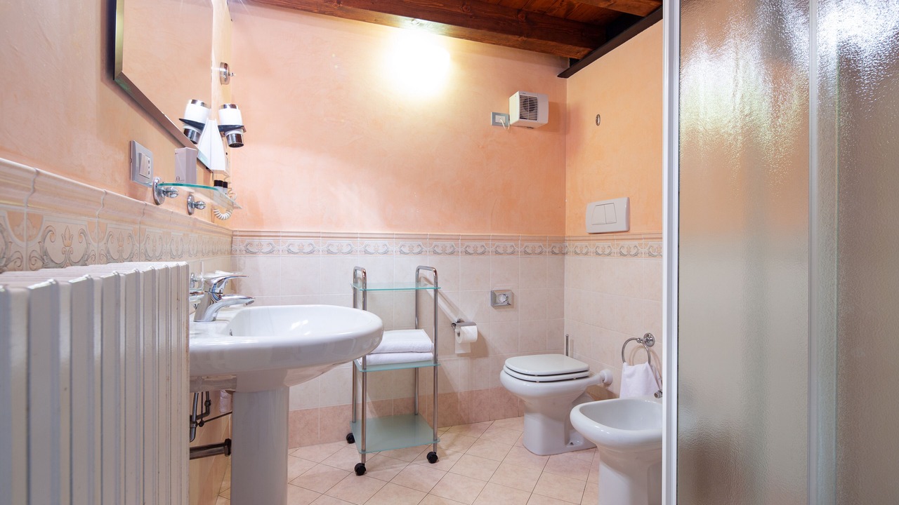Photo of Bathroom in Gardone Riviera